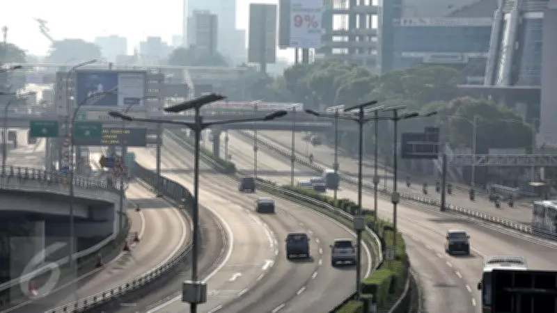 537 Ribu Kendaraan Tinggalkan Jabotabek Jelang Libur Panjang Imlek 2026