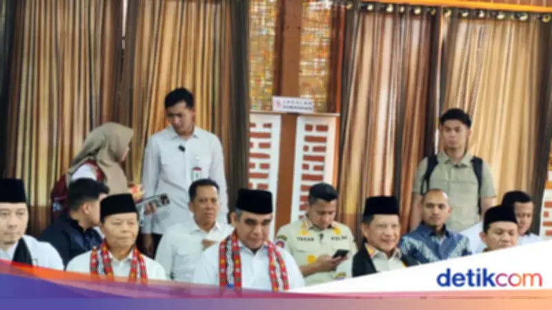 Ahmad Muzani Kunjungi Pesantren Aceh, Ajak Optimis Pulih dari Bencana