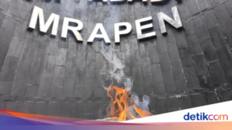 Api Abadi Mrapen Grobogan Kembali Bersinar Setelah Sempat Padam Lebih dari Sebulan