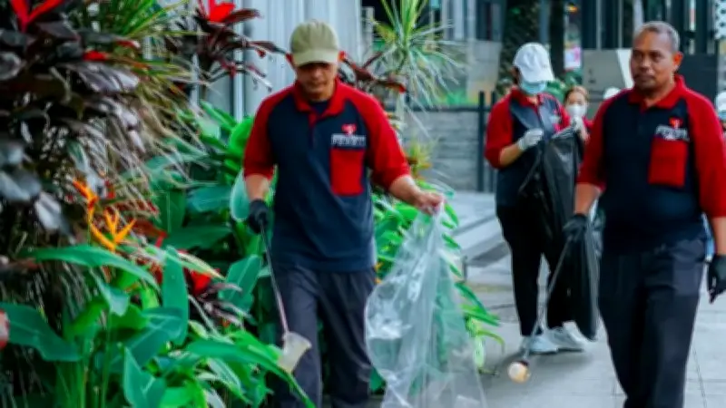 Artha Graha Peduli Gelar Aksi Bersih-Bersih Serentak untuk Bangun Budaya Peduli Lingkungan
