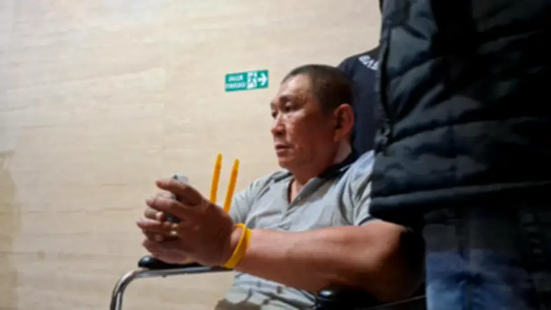 Bandar Narkoba Koko Erwin Ditangkap Saat Hendak Kabur ke Malaysia, Wajah Lesu di Kursi Roda