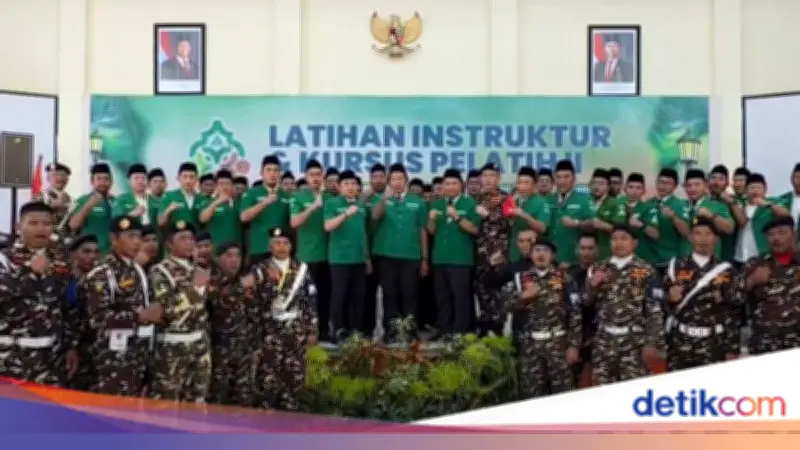 Banser Deklarasi Dukung Penuh Polri Tetap di Bawah Presiden di Apel Yogyakarta