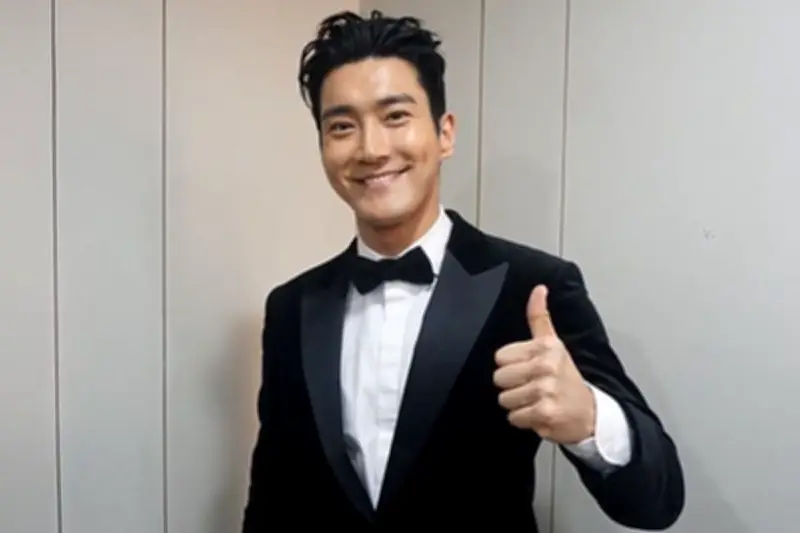 Choi Siwon Dikritik Publik karena Unggahan Kontroversial di Media Sosial
