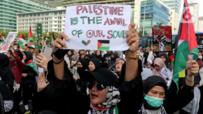 Dari Gaza ke Cawang: Perjuangan Kakak-Adik Palestina Berobat Kanker Lewat Donasi