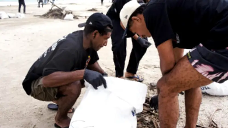Ditjen Polpum dan Soul of Melanesian Gelar Aksi Bersih Pantai di Bali