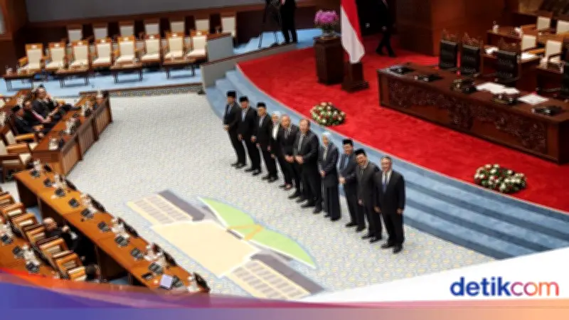 DPR Sahkan 8 Calon Anggota Baznas dalam Rapat Paripurna