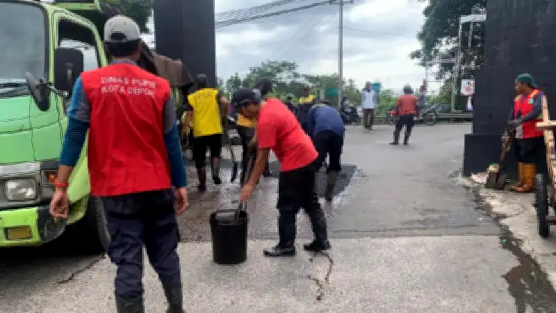 DPUPR Depok Perbaiki Jalan Berlubang dan Normalisasi Kali untuk Cegah Banjir