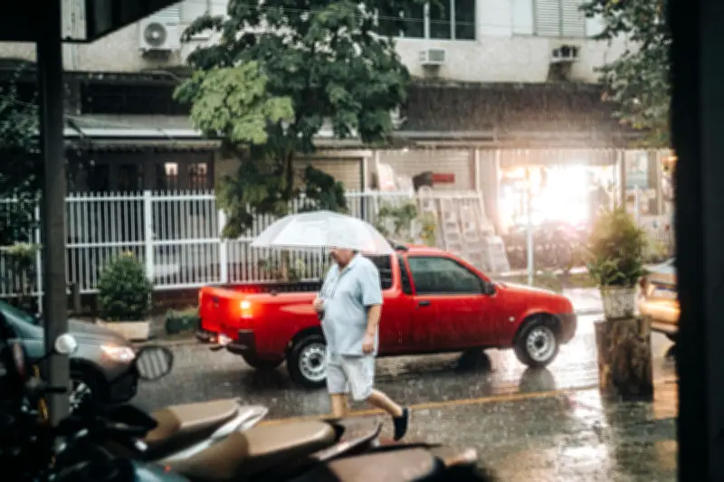 Fakta Ilmiah di Balik Hujan Saat Imlek: Bukan Sekadar Mitos Keberuntungan