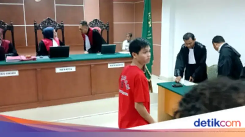 Fandi ABK Medan Bacakan Pleidoi, Minta Bebas dari Tuntutan Hukuman Mati