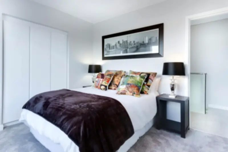 Feng Shui Tempat Tidur: Makna dan Dampak Posisi Menempel ke Dinding