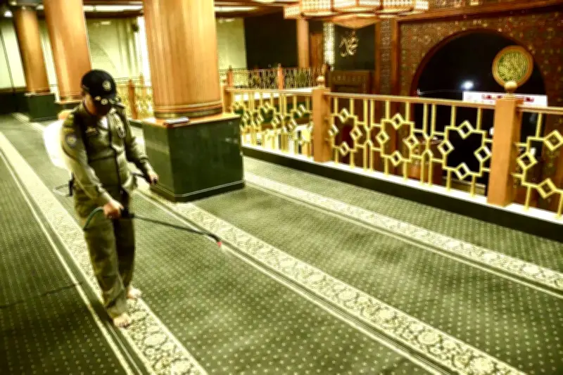 Gema Ramadan dan Pentingnya Sajadah Ergonomis untuk Ibadah yang Nyaman