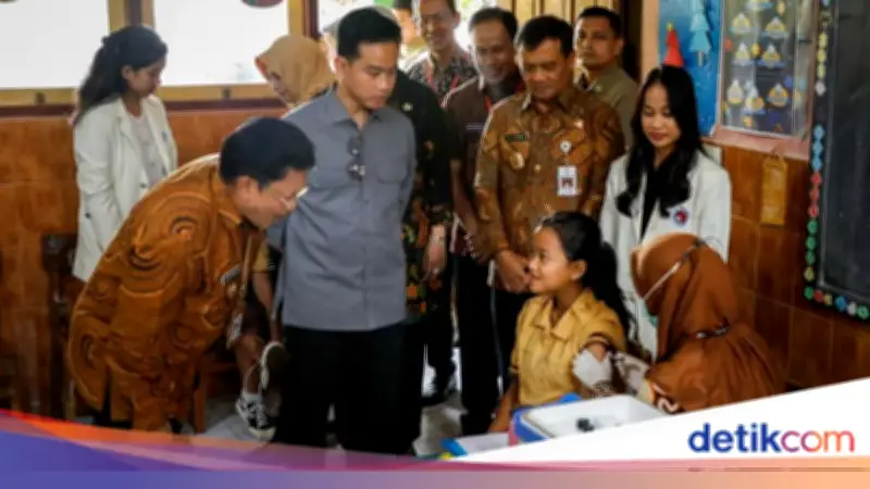 Gubernur Jateng dan Wapres Tinjau Cek Kesehatan Gratis untuk 129 Siswa di Salatiga