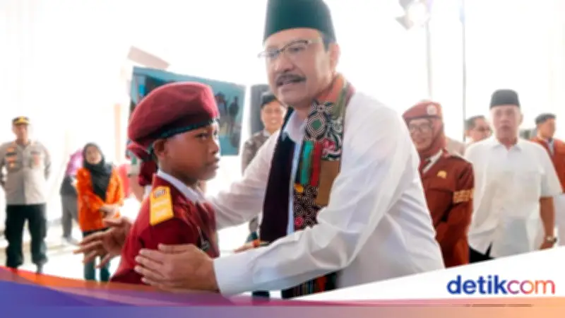 Gus Ipul di Kebumen: Negara Hadir untuk Anak-anak yang Tak Terlihat