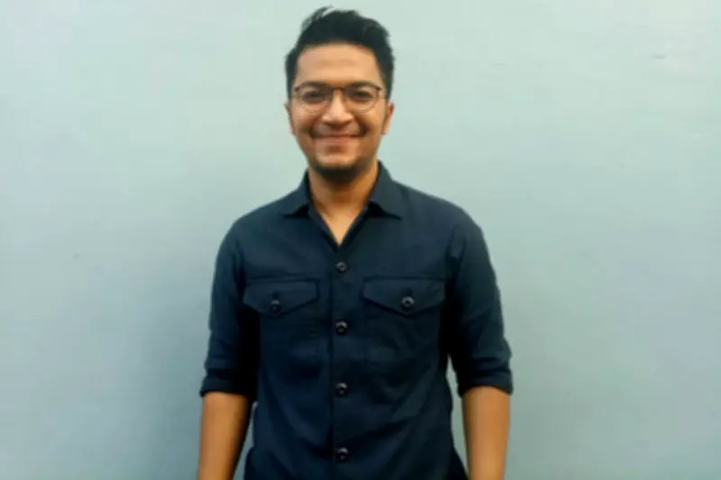 Ihsan Tarore Tertawa Tanggapi Tudingan Netizen Sebagai Ayah Kandung Anak Denada