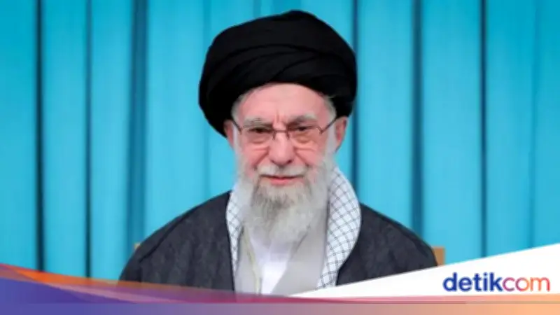 Iran Pecat Direktur TV Usai Reporter Salah Ucap 'Matilah Khamenei' dalam Siaran Langsung
