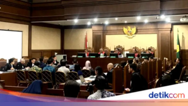 Jaksa Pertanyakan Harga Jual Chromebook Lebih Murah dari HPP dalam Sidang Korupsi