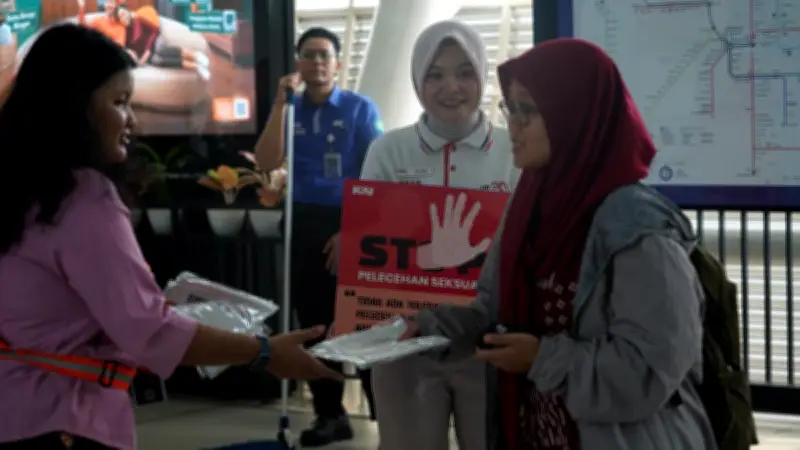 KAI Sosialisasi Anti Pelecehan LRT Jabodebek di Stasiun Dukuh Atas, Ajak Warga Ciptakan Ruang Aman