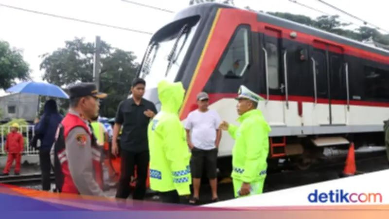 Kecelakaan KA Bandara Soetta Tabrak Truk, Dua Tiang LAA Roboh di Poris