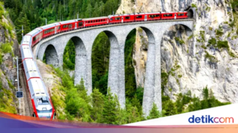 Kereta Api Tergelincir di Swiss Akibat Longsor Salju, Lima Orang Terluka