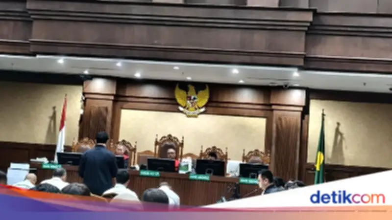 Kerry Bela Diri di Sidang Korupsi Minyak Mentah: Tak Ada Bukti Perintah dan Intervensi