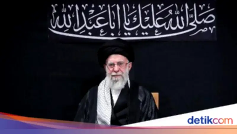 Khamenei Ancam Tenggelamkan Kapal Perang AS, Israel Usir Warga Palestina
