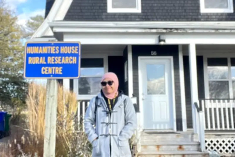 Kisah Intan, Mahasiswa Unair yang Lakukan Riset di Kanada Lewat Beasiswa