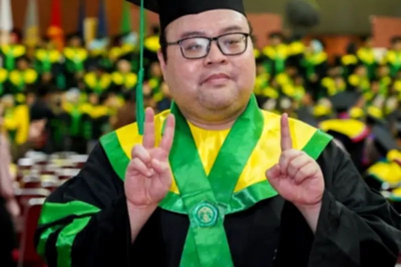 Kisah Rafli Raih Gelar Doktor dari FKUI dengan IPK Sempurna 4,00