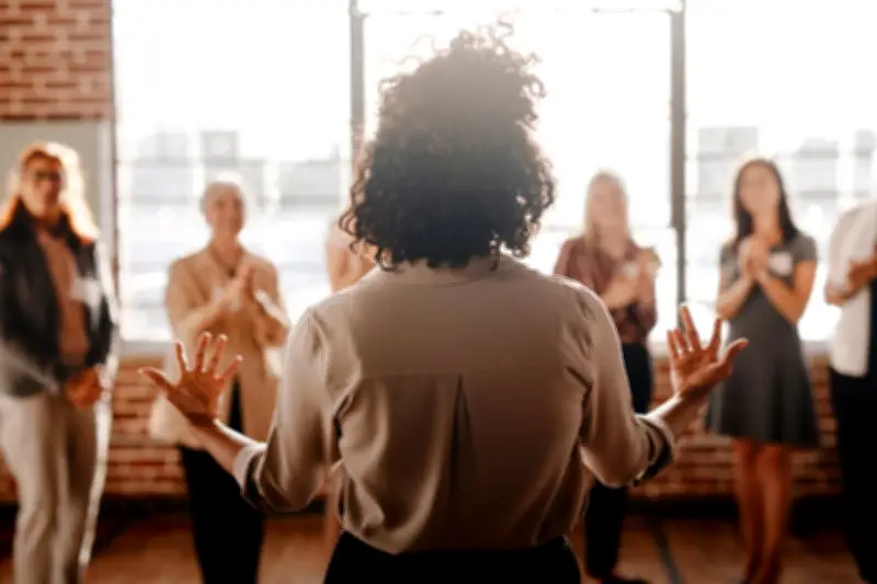 Laporan WEF Ungkap Cara Pandang Generasi Muda Terhadap Kepemimpinan Global