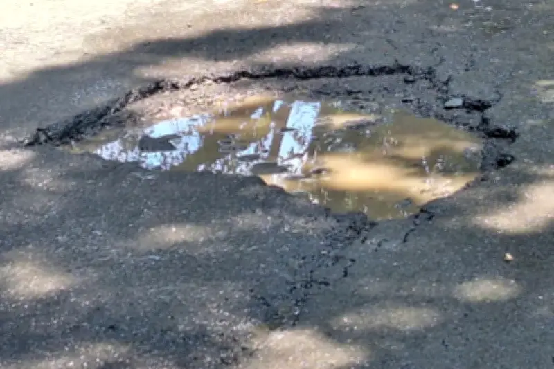 Lubang Besar Ditemukan di Jalan Layang Baru India Sebelum Peresmian