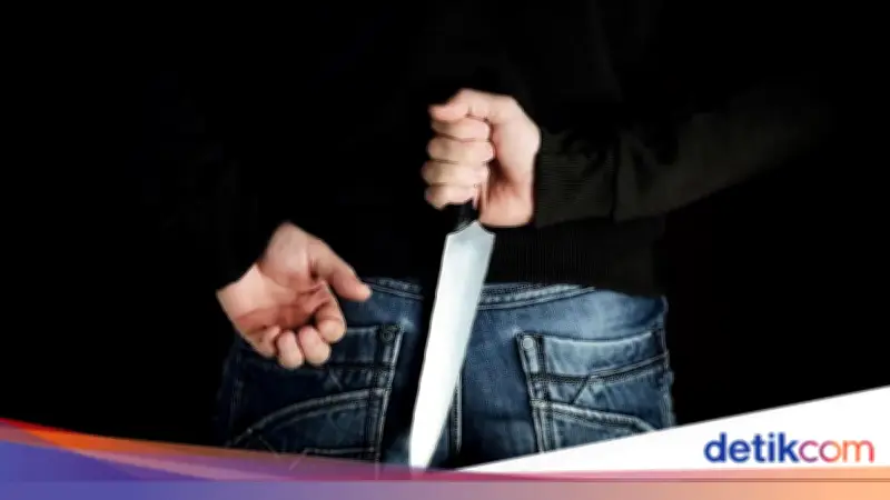 Mantan Kades Bogor Ditusuk Usai Salat Jumat, Pelaku Diamankan Warga