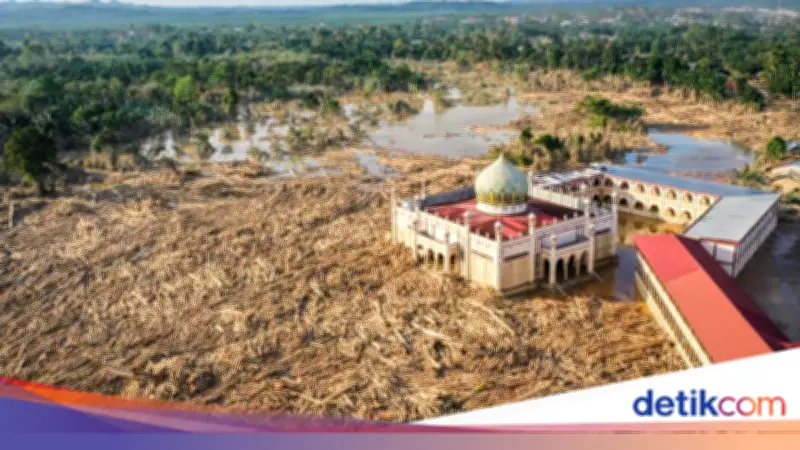 Masjid Viral Penghadang Kayu Gelondongan di Aceh Tamiang Gelar Tarawih Perdana