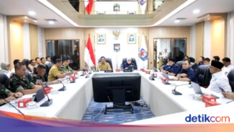 Mendagri Tito Karnavian Bahas Dashboard Data Tunggal untuk Percepatan Pemulihan Pascabencana