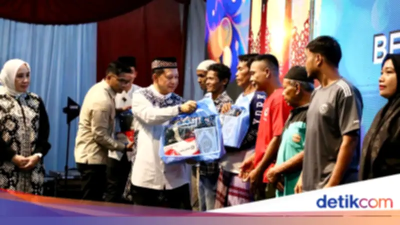 Mendagri Tito Karnavian Buka Puasa Bersama Korban Banjir Aceh Tamiang