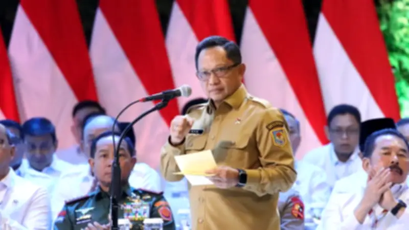 Mendagri Tito: Presiden Prabowo Mobilisasi Nasional untuk Renovasi Hunian Korban Bencana