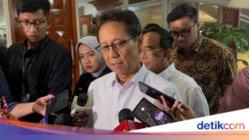 Menkes Budi Minta Masyarakat Laporkan RS yang Tolak Pasien Katastropik PBI