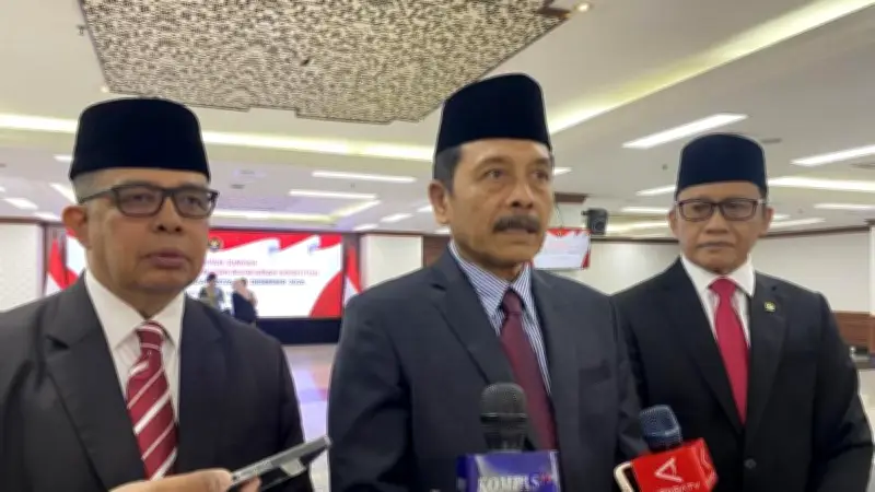 MKMK Respons Penolakan Pemohon Uji Materi Terlibatnya Hakim Adies Kadir