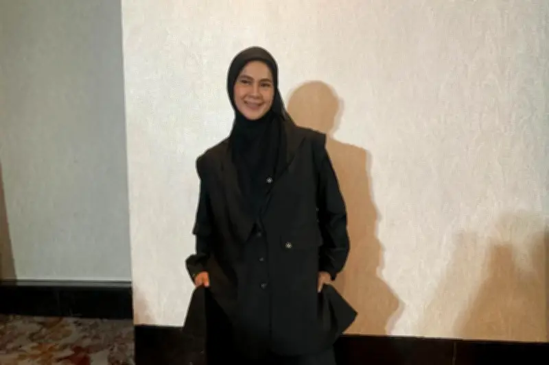 Momen Haru Paula Verhoeven Jemput Kenzo di Sekolah, Minta Izin Dulu