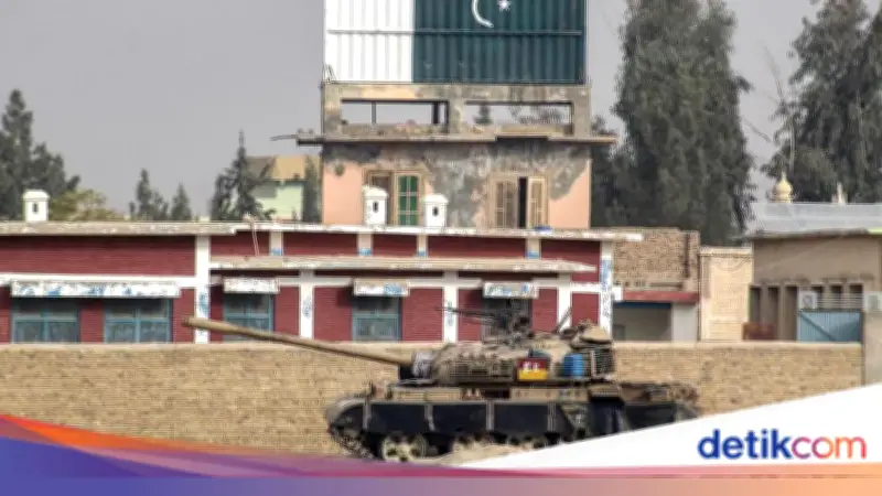 Pakistan Serang 7 Kamp Militan di Perbatasan Afghanistan sebagai Balasan Serangan Bunuh Diri