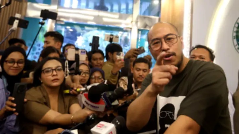 Pandji Pragiwaksono Apresiasi Dukungan Wapres Gibran untuk Berkarya dan Suarakan Masukan