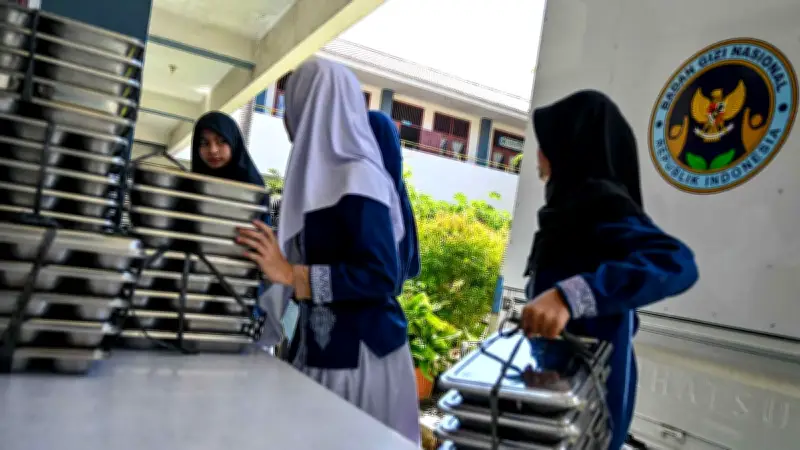 PDIP Larang Kader Kelola SPPG dan Berbisnis MBG, Bantah Tuduhan BGN