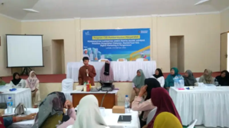 Pelatihan UMKM Pantai Bagek Kembar NTB Dukung Ekonomi Pesisir Berkelanjutan