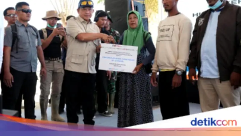 Pemerintah Salurkan Bantuan Perbaikan Rumah untuk Korban Bencana di Sumatera