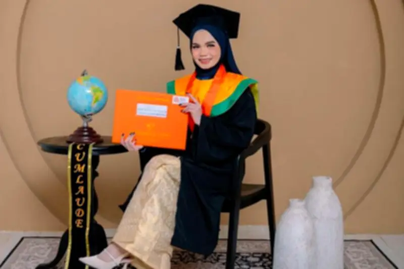 Perjuangan Munairah: Diminta Berhenti Kuliah, Sukses Jadi Freelancer