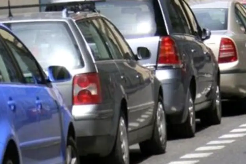 Perselisihan Parkir Berujung Pengadilan, Pria Singapura Rusak Mobil Tetangga