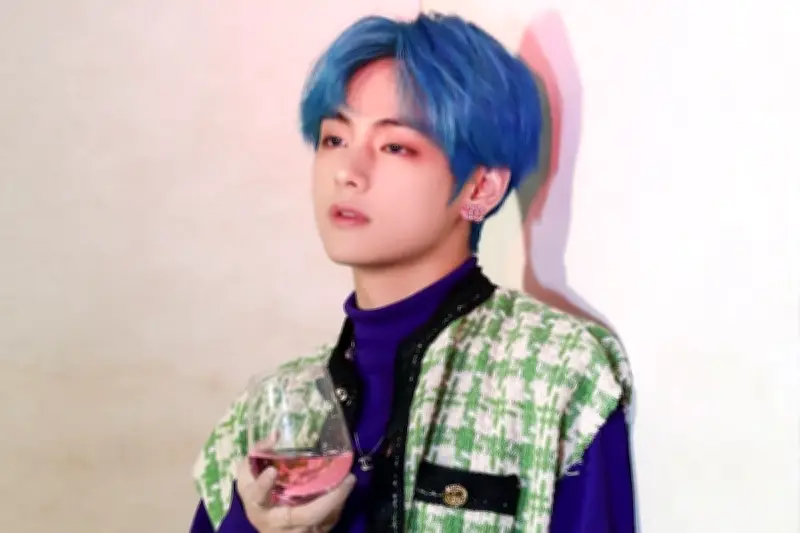 Pesan V BTS Jadi Bukti Gugatan Min Hee Jin Lawan HYBE Terkait Plagiarisme