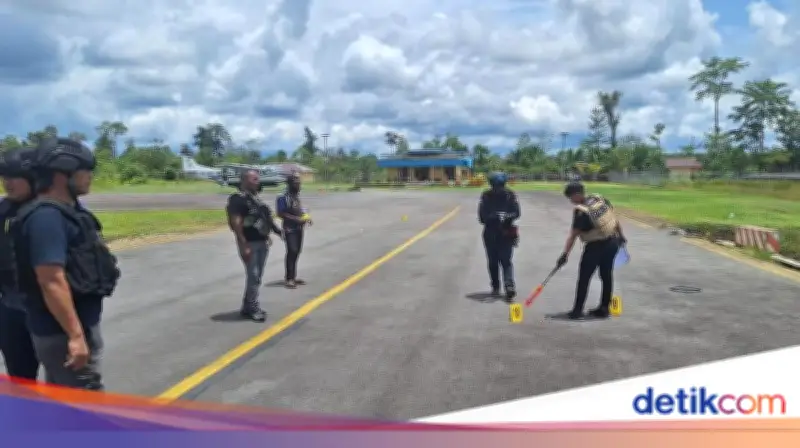 Pilot dan Kopilot Smart Air Ditembak Mati KKB di Landasan Pacu Bandara Korowai