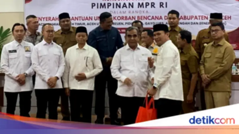 Pimpinan MPR Salurkan antuan 30 Ribu Paket Sembako dan Ibadah untuk Korban Bencana Aceh