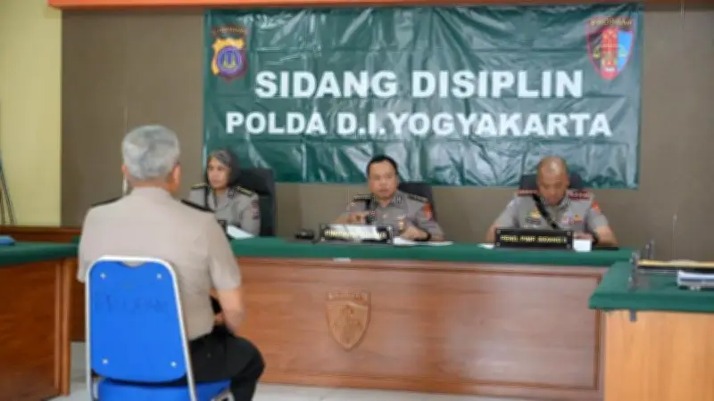 Polda DIY Jatuhkan Sanksi Teguran dan Demosi ke Mantan Kapolresta Sleman