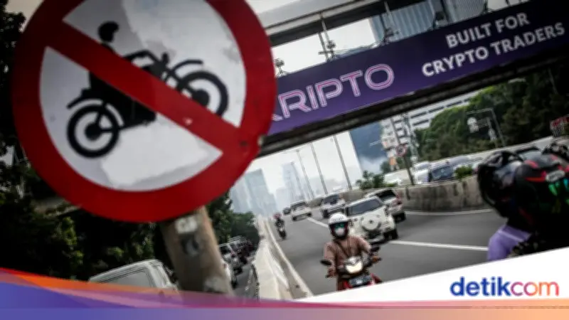 Polisi Siapkan Pasal Berlapis untuk 11 Pemotor Perusak Portal JLNT Casablanca