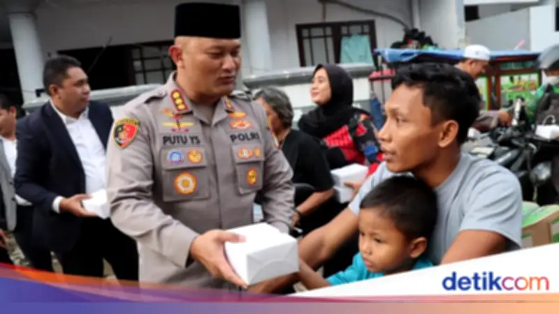 Polres Jaksel Gelar Bakti Religi dan Program Bang Jasri di Masjid An-Nur Cipete